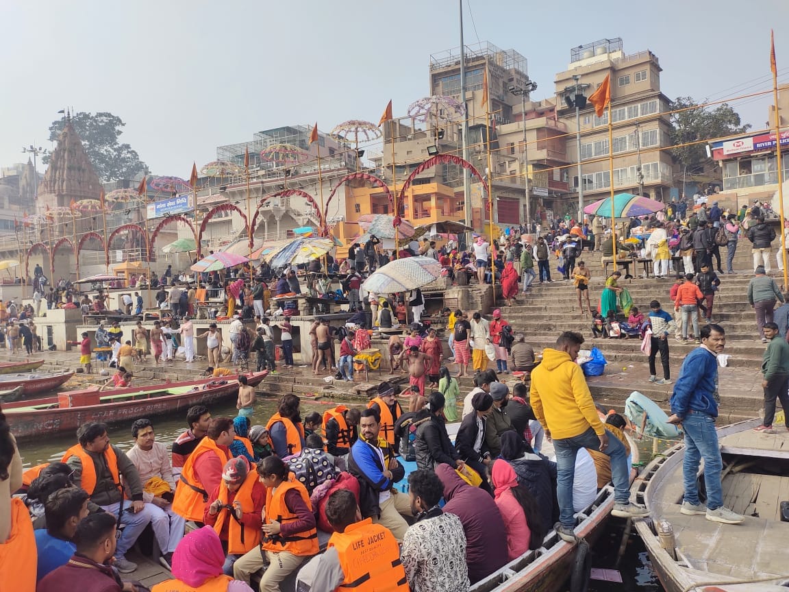 wise mans are found on every ghat of Ganga varanasi know which tourist is from which State