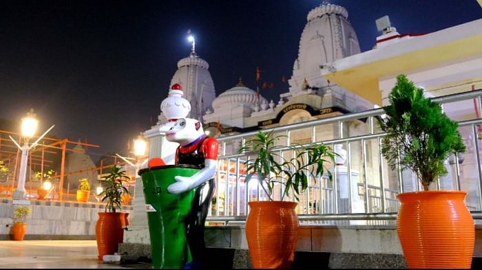 गोरखनाथ मंदिर में खिचड़ी मेले की तैयारी।