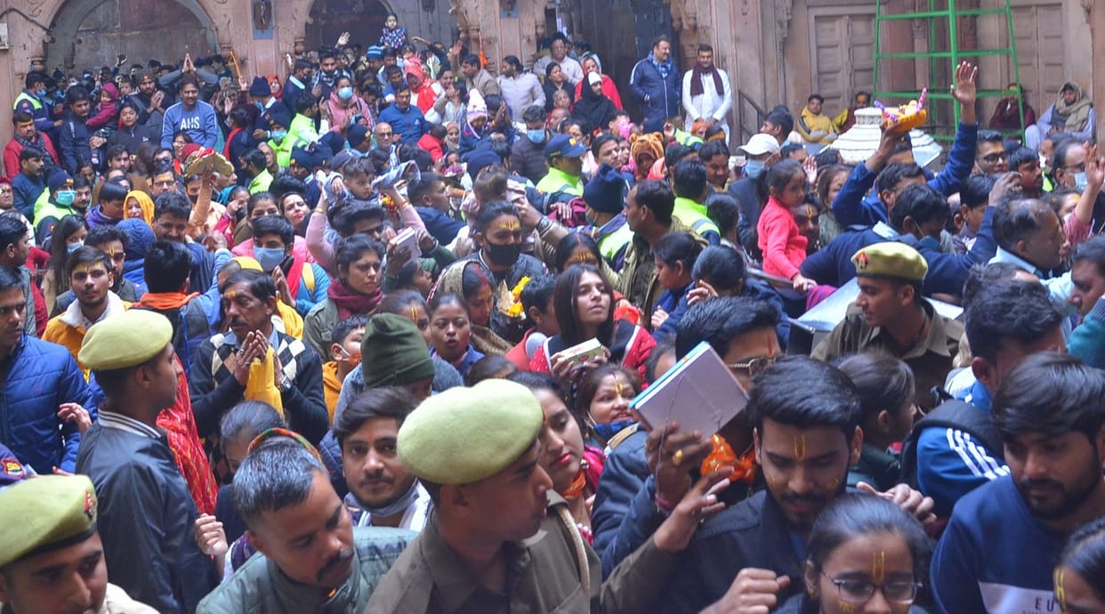 Mathura: Crowd pressure reduced in Bankebihari temple