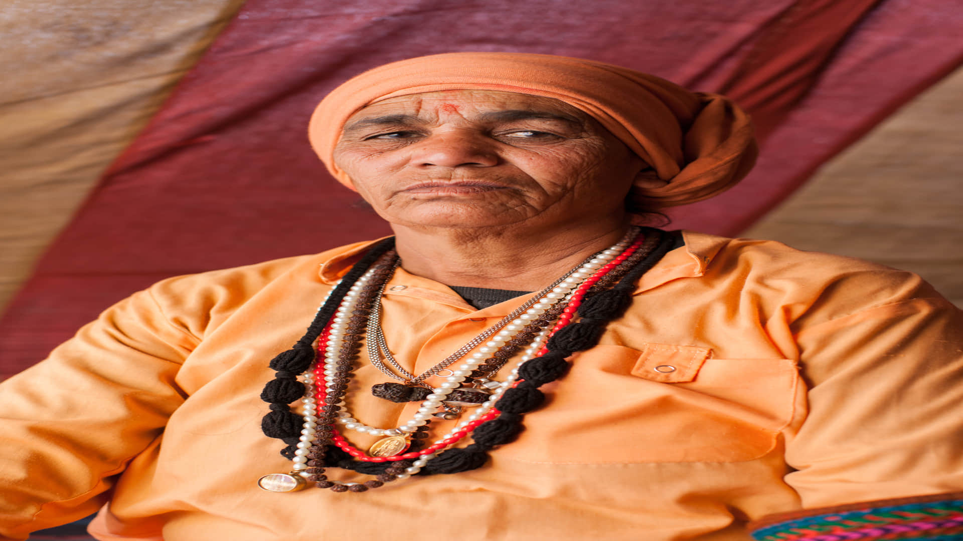 Woman Naga Sadhu life is very mysterious know the secrets interesting facts about Female Naga Sadhu
