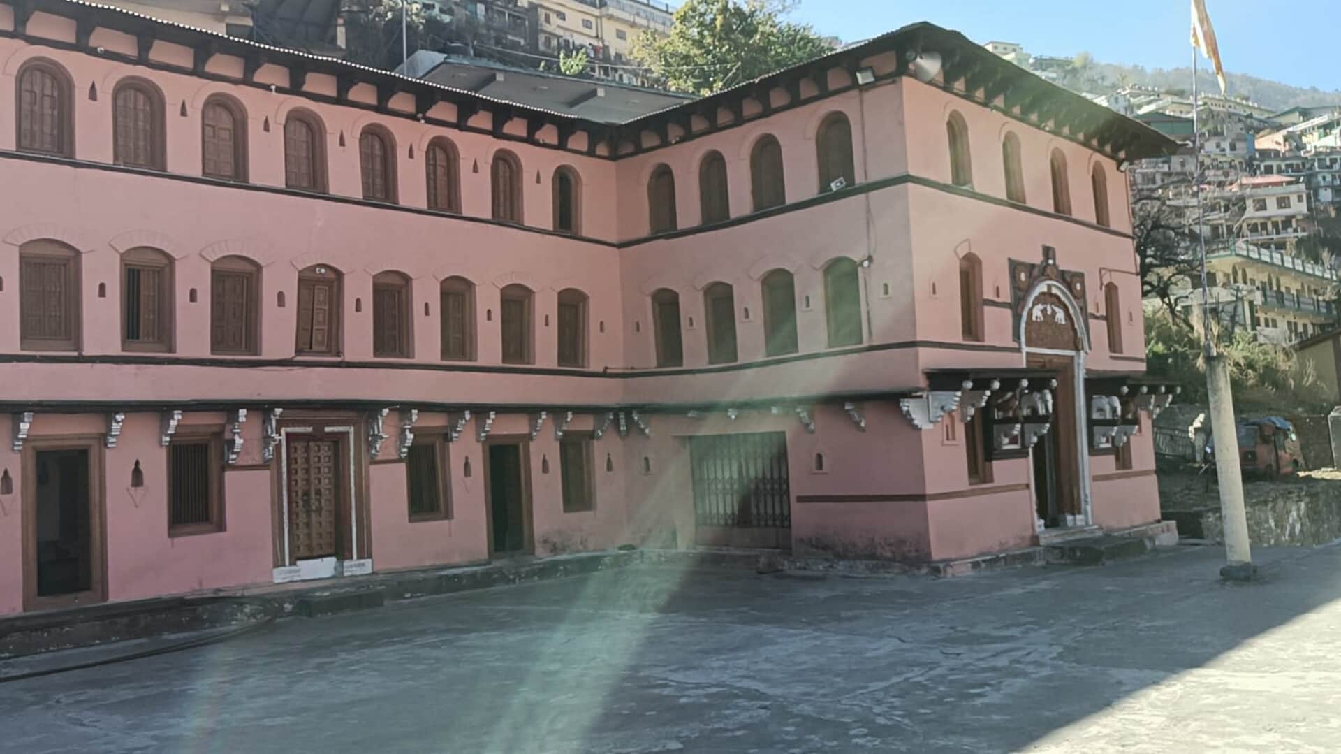 Joshimath Sinking: Badrinath Dham  treasures may shift to pipalkoti