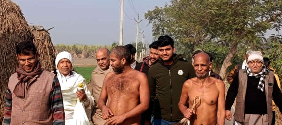 auspicious entry of jain saints in khekra, welcomed