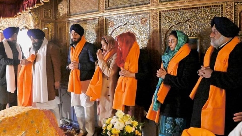 SAD Chief Sukhbir Badal pay obeisance at Shri Harmandir Sahib in Amritsar