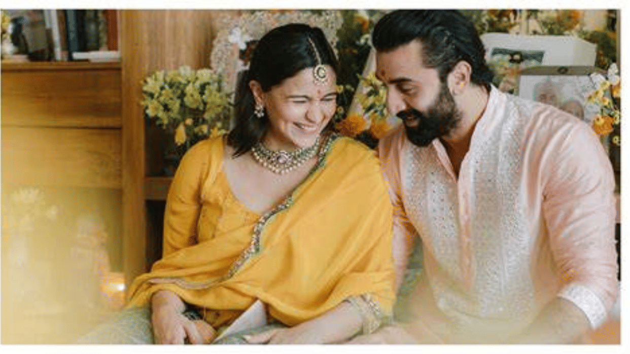 Alia Bhatt and Ranbir Kapoor show their daughter Raha Kapoor photo to media and request not to click her photo