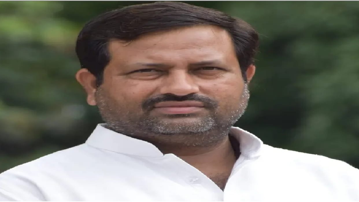 Former SP block chief Durgesh his wife-son property worth Rs 290 crore seized