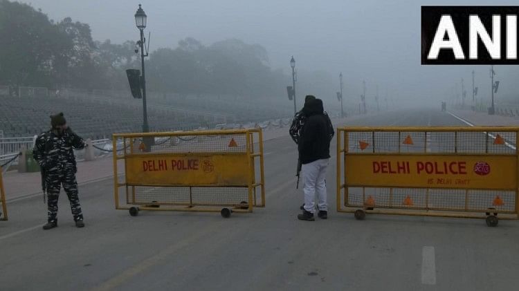 Weather Update Live : घने कोहरे में ढका दिल्ली-NCR, कई ट्रेन और विमान लेट, सफदरजंग में 1.9 डिग्री तापमान