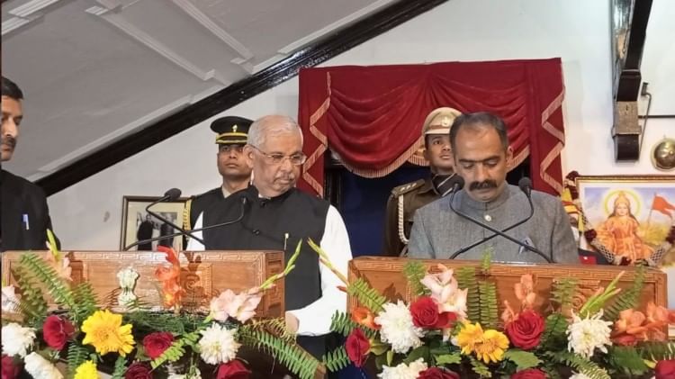 Himachal Cabinet: हिमाचल की सुक्खू सरकार में सात विधायक बने मंत्री, जानिए इनका राजनीतिक सफर शपथ लेते अनिरुद्ध सिंह।