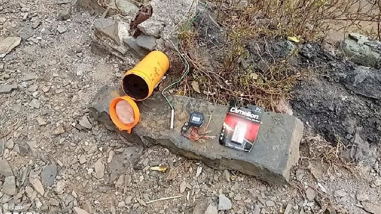 Trending News: Jammu and Kashmir: IED with timer recovered under the bridge in Budhal, Rajari, security forces foiled a big conspiracy