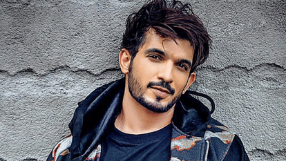 Arjun Bijlani quits smoking for his son as new year resolution TV actor said it is difficult but i am trying