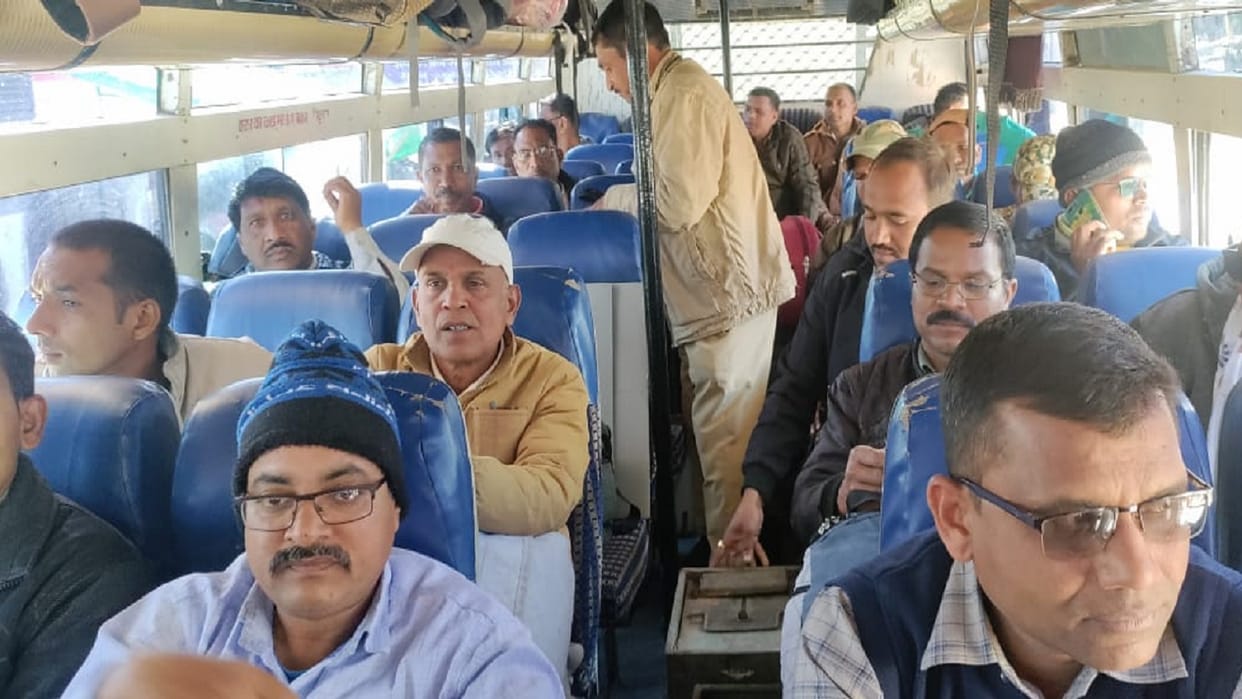 voting for three-tier panchayat and nikay by-elections in chhattisgarh today
