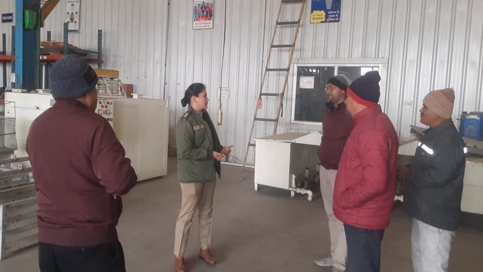 Haridwar Crime News: Armed miscreants Robbery in  factory after hostage security Guards