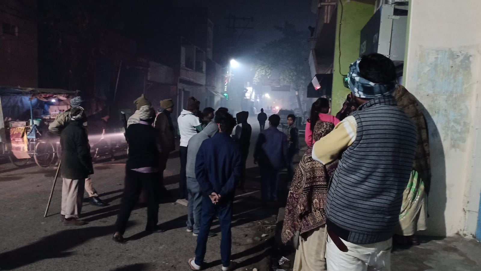 Fierce ruckus after Ramkatha in jaunpur dispute between children caught fire