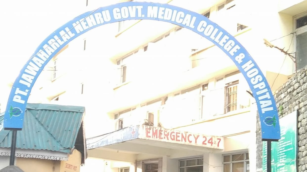 Himachal news: Girl student tampering with NEET result gets admission in chamba medical college