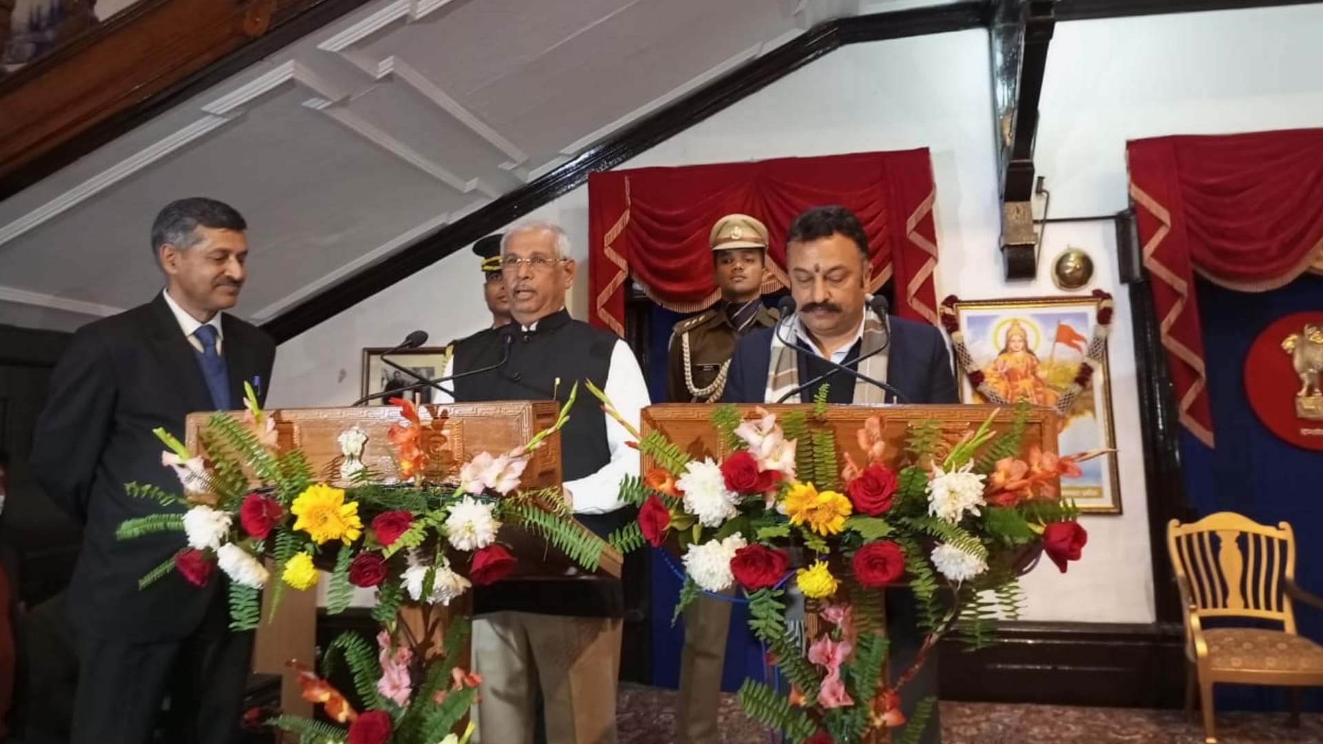 Himachal News: Himachal cabinet ministers oath in Raj bhawan shimla