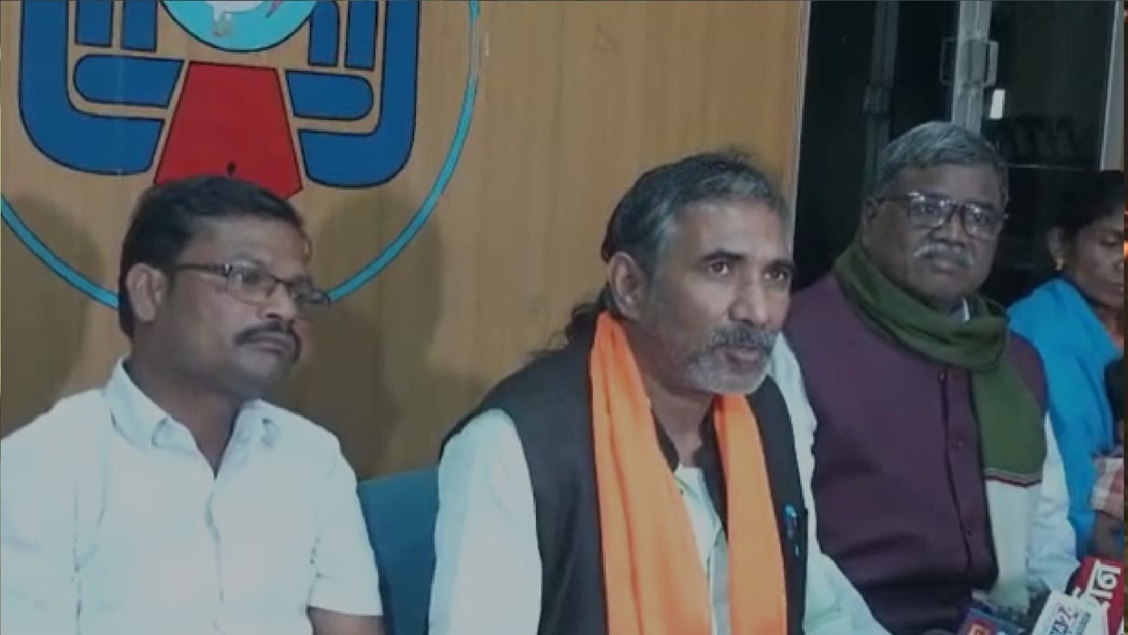 Bastar tribal society Protest against conversion in raipur