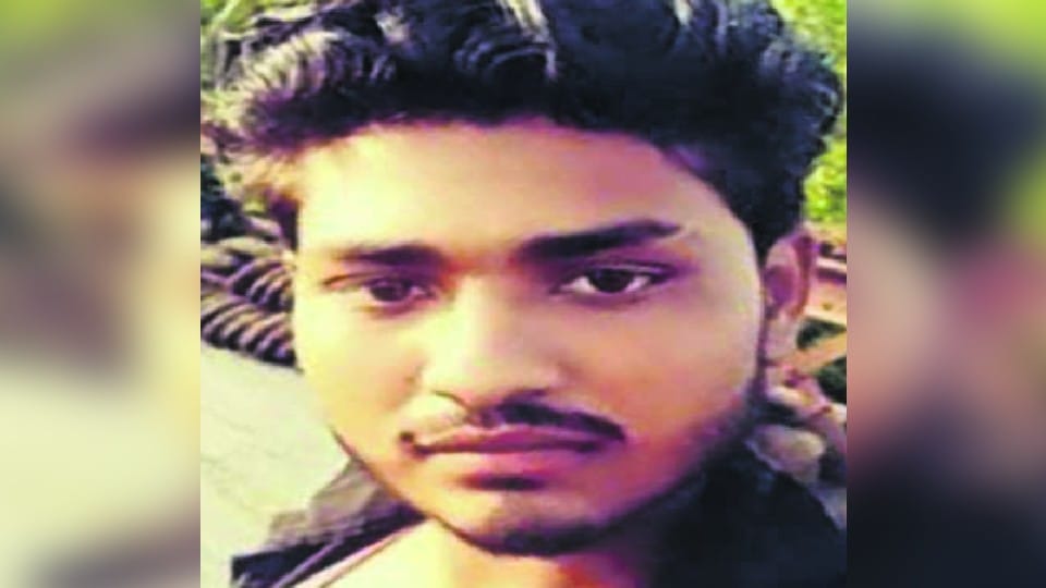 love couple committed suicide together after family opposed the marriage in shahjahanpur