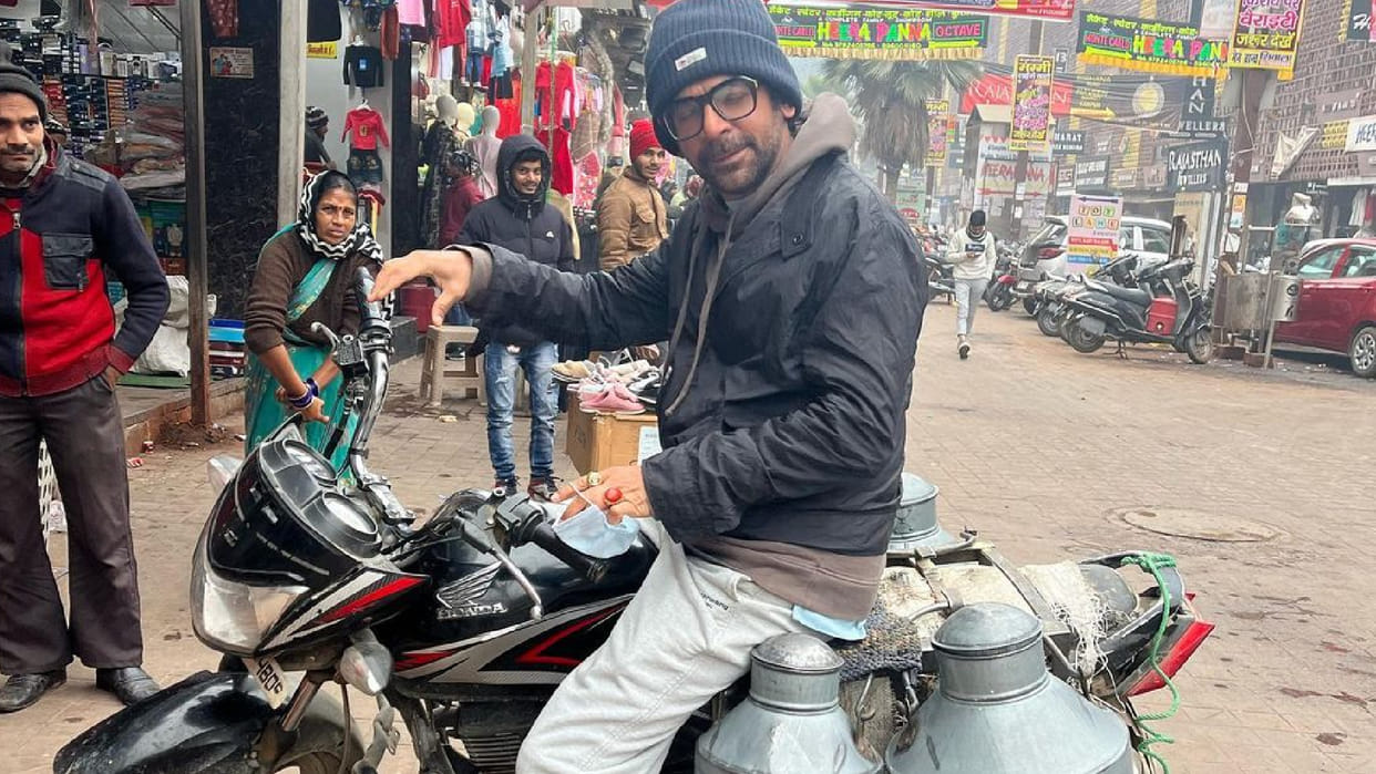 Sunil Grover was seen selling milk on the streets fans praised him and said no work is small