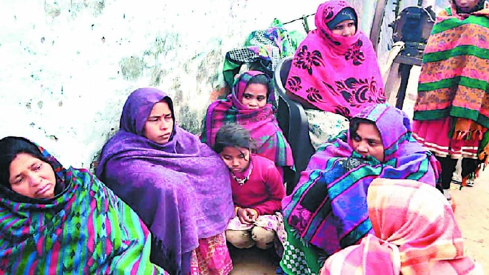 love couple committed suicide together after family opposed the marriage in shahjahanpur