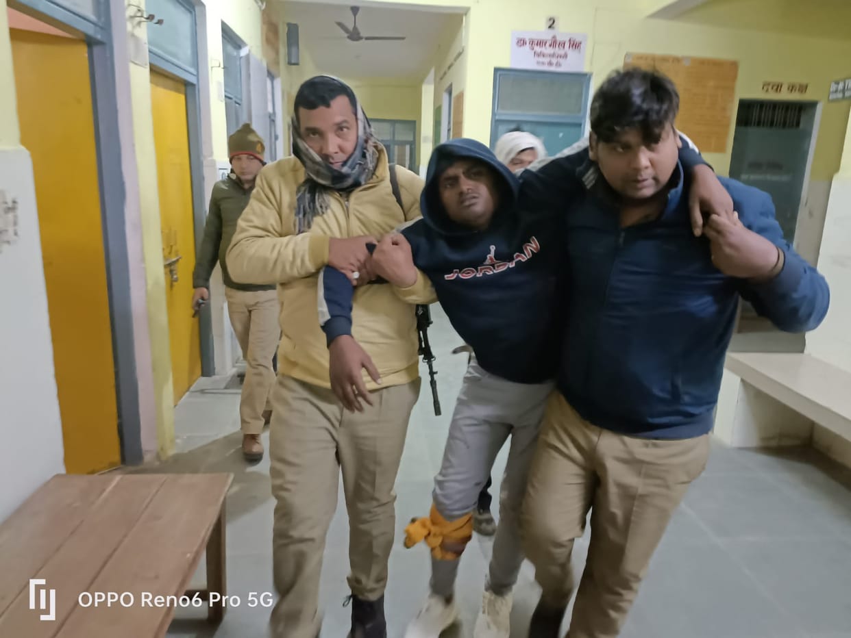 Jaunpur crime: Police encounter with two robbers, one shot in leg, pistol and two live cartridges recovered