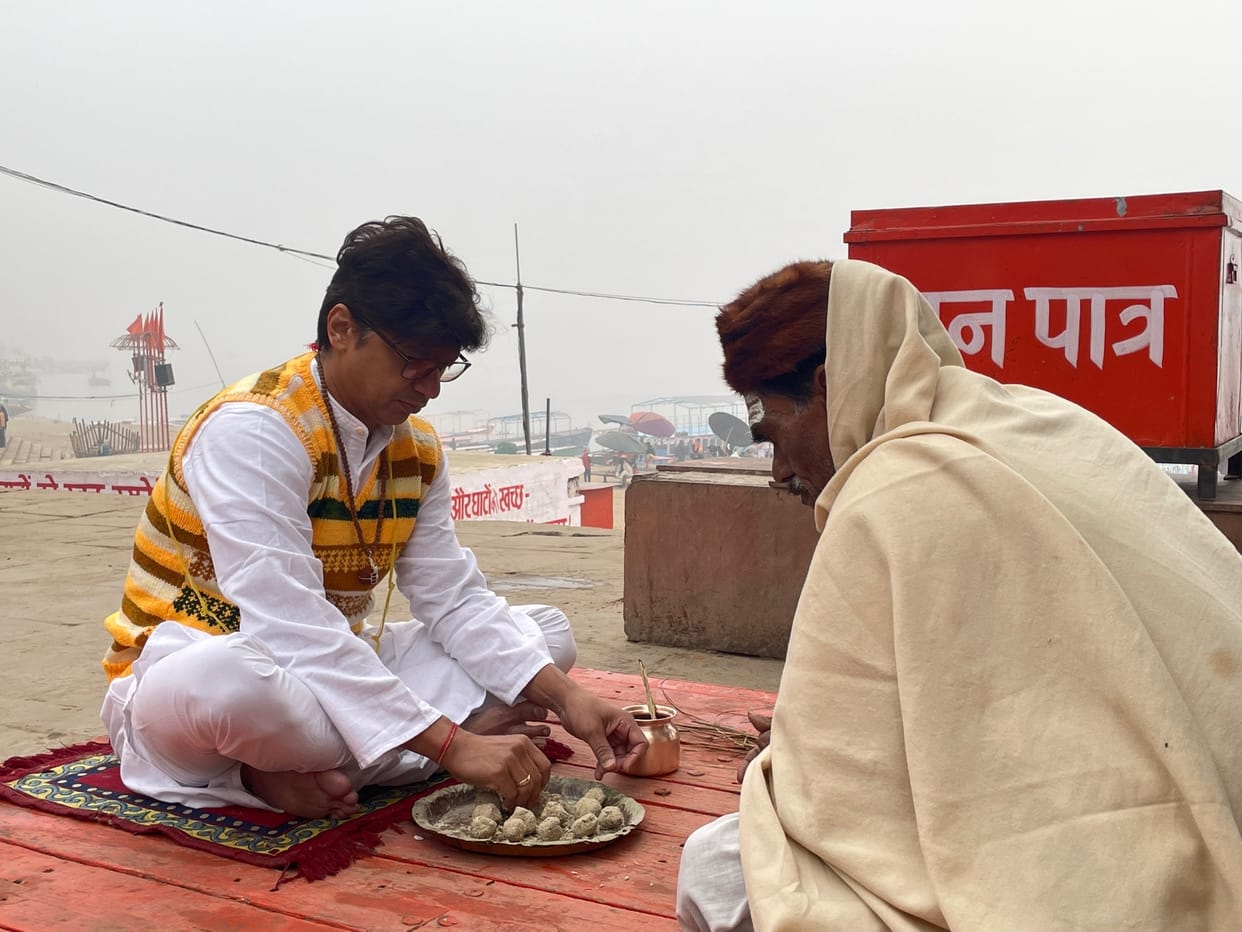 Famous singer Shaan of the film industry reached Varanasi, why did he appear like this at Assi Ghat?