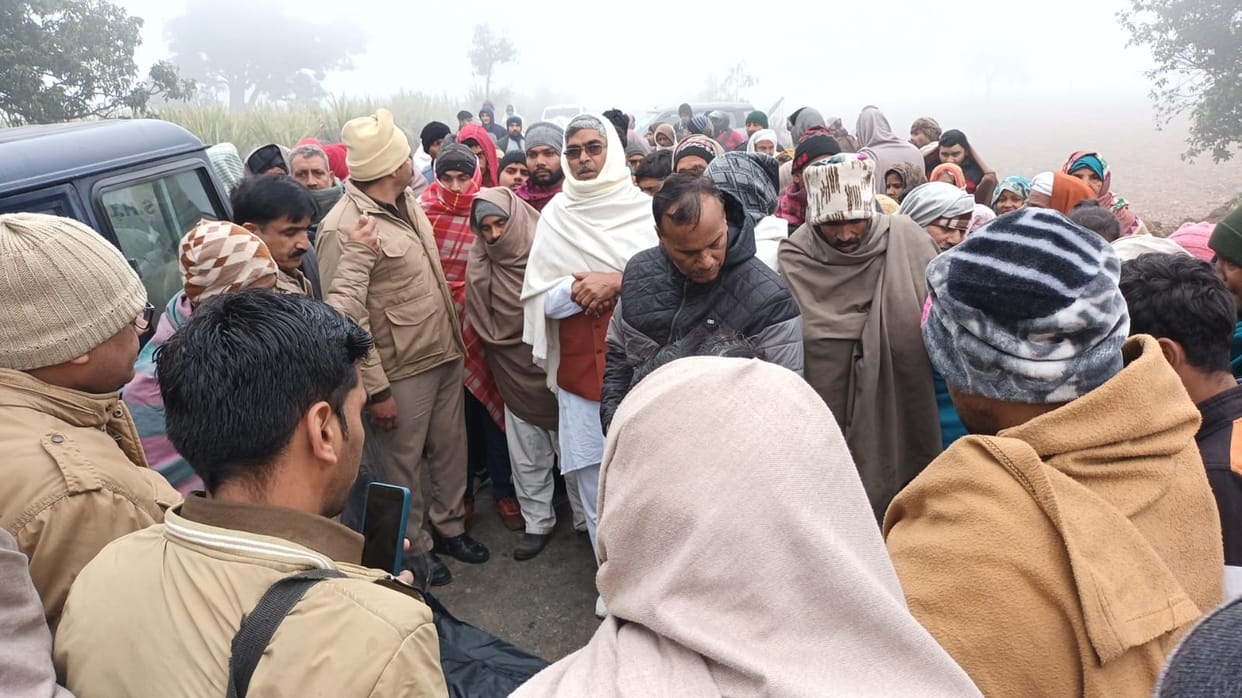 Baghpat News: man murder in fatehpur, half-naked body found in a farm