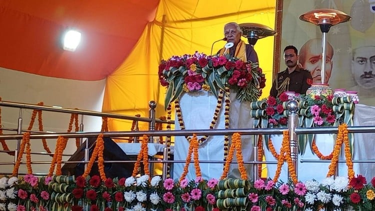 जननायक चंद्रशेखर विश्वविद्यालय दीक्षांत समारोह में राज्यपाल आनंदी बेन पटेल