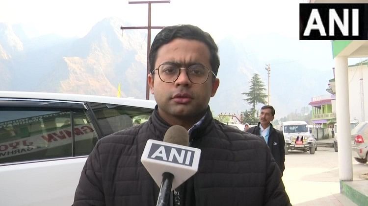चमोली जिलाधिकारी हिमांशु खुराना
