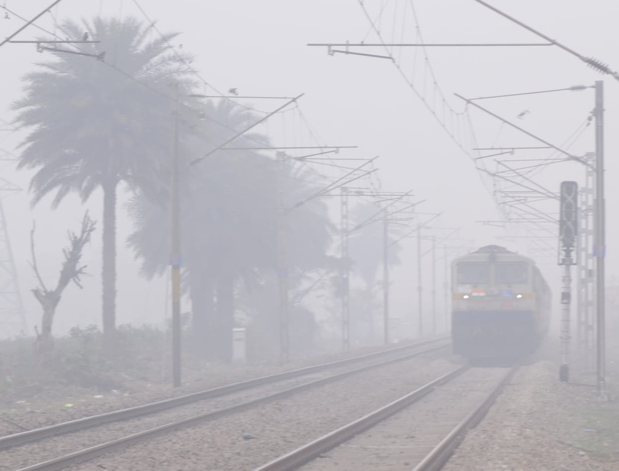 Effect of fog in UP: Four flights cancelled, many arrived late
