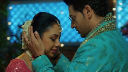Anupama Anuj having Romance In popular show couple seen kissing for first time Know Details in hindi