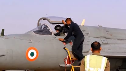 Veer Guardian 2023 Avani Chaturvedi is first women to participate in Indo-Japanese war exercise