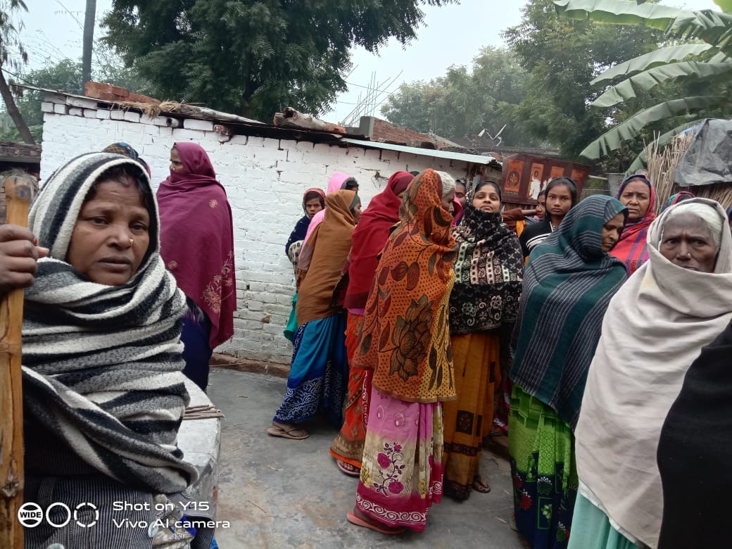 old man killed in bloody conflict and mother son injured due to Dispute over land in ballia