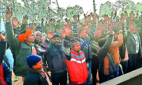 Farmers stopped weighing, MLAs camesaid we went with you