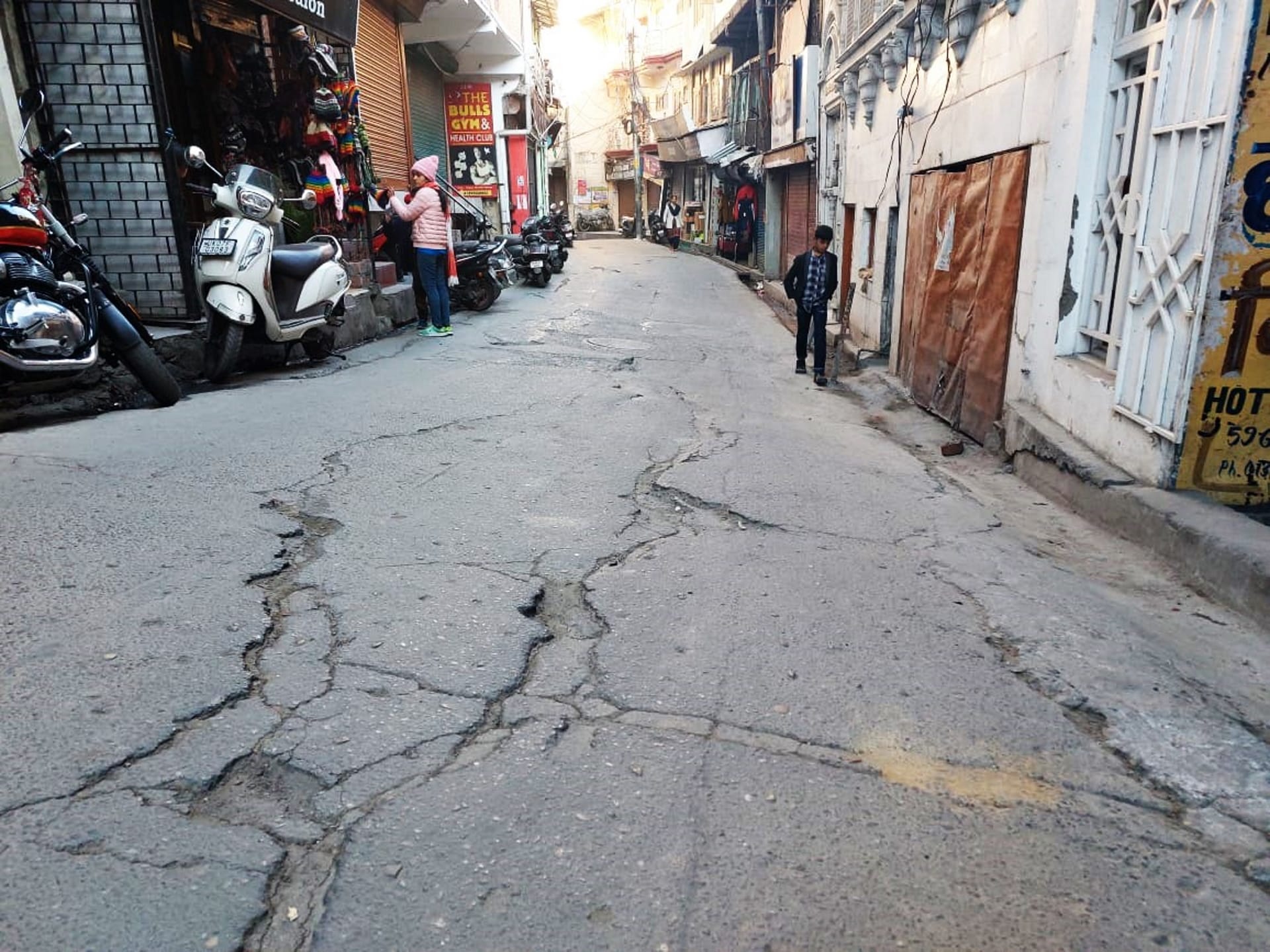 Joshimath Sinking Cracks in Atali village due to tunnel construction Rishikesh-Karnprayag rail project