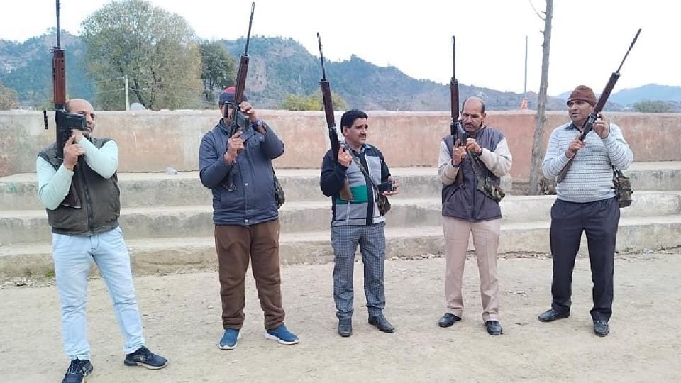 CRPF to provide arms training to VDC members in jammu kashmir