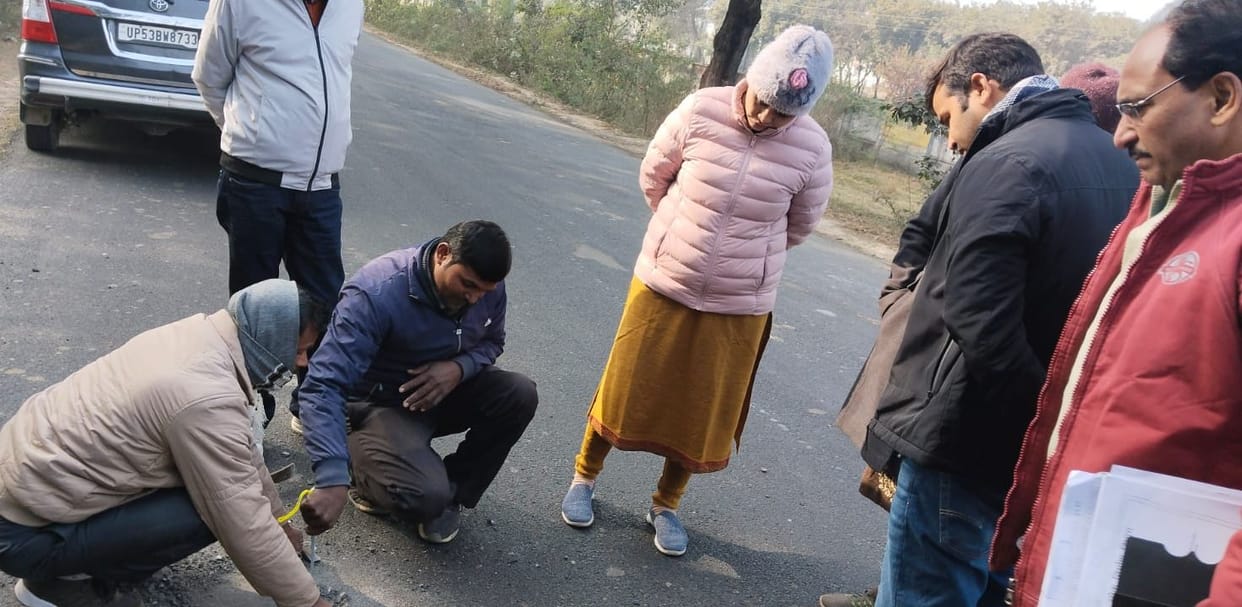 Patchwork of Hardoi-Swayajpur State Highway found without quality