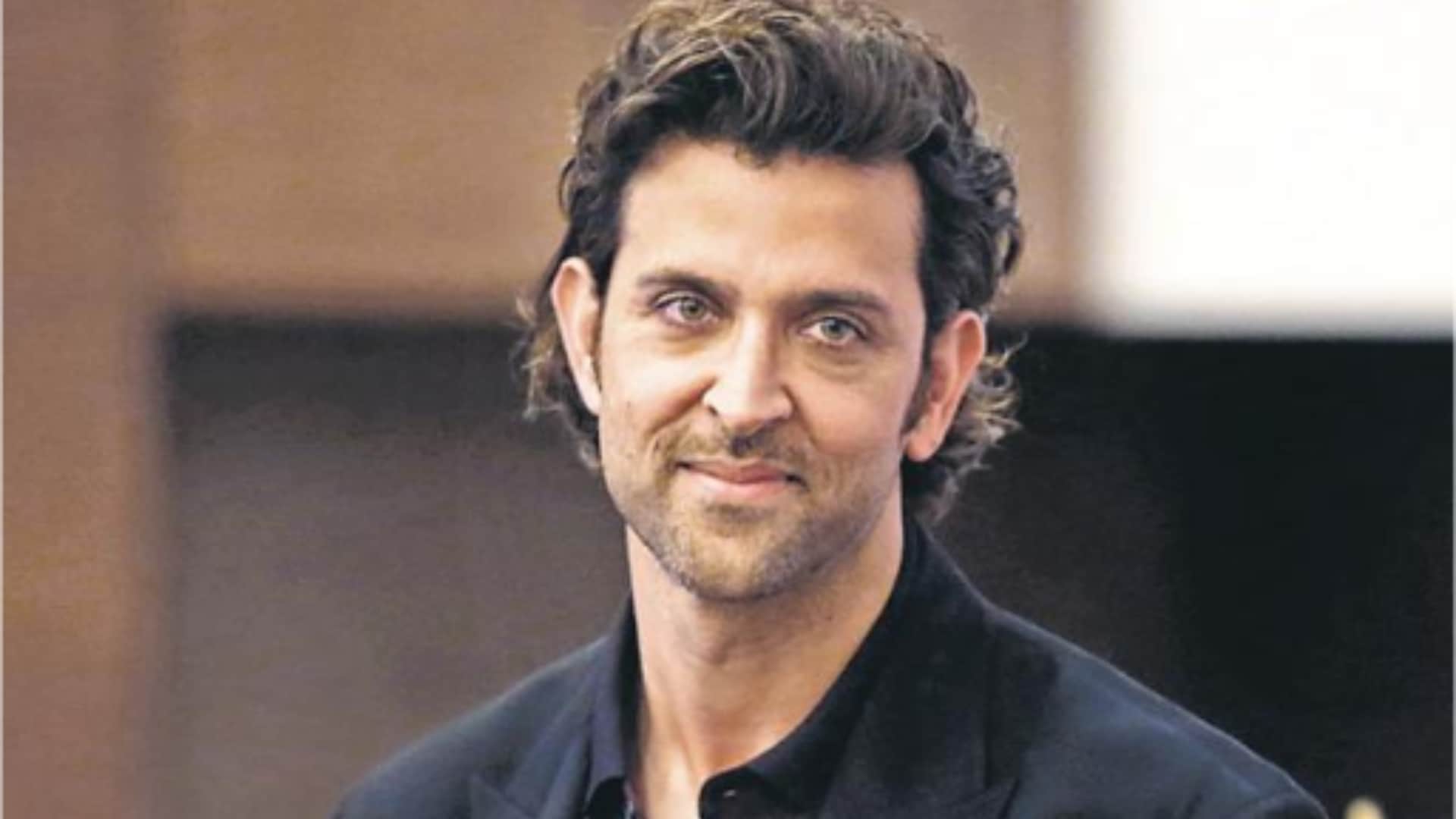 Hrithik Roshan Birthday Special 100 crore luxurious house and Expensive Car collection Know His Net Worth