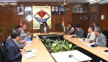 Uttarakhand CS gave instructions to build PMGSY roads before March 31