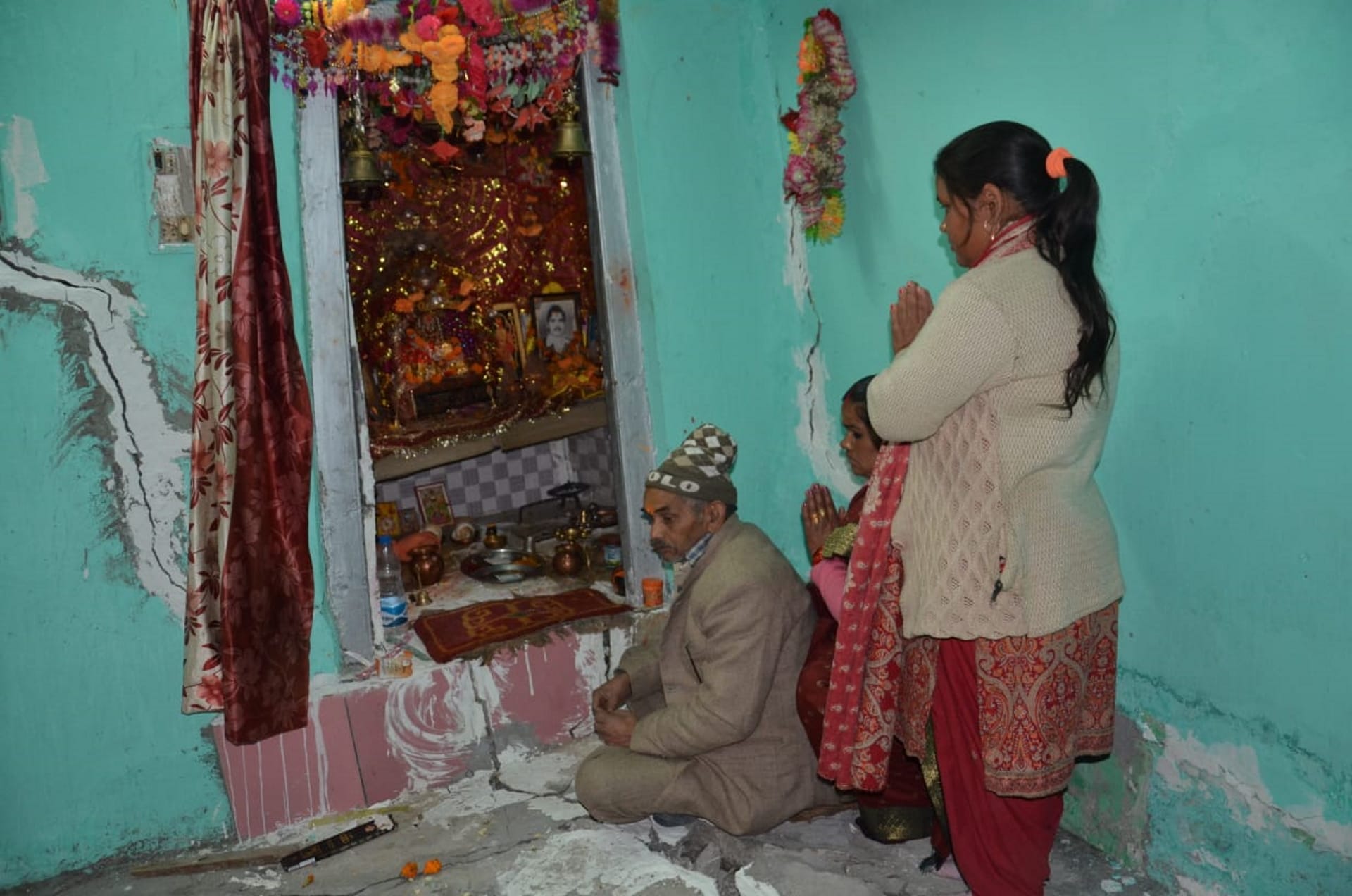 Joshimath is Sinking Disaster affecting Praying for no rain in Joshimath Uttarakhand news in hindi