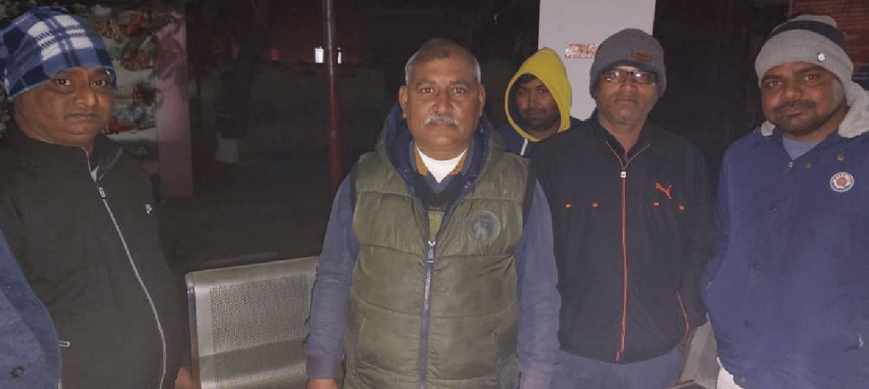 Gas agency operator brother shot narrowly escaped in Sikandrarao