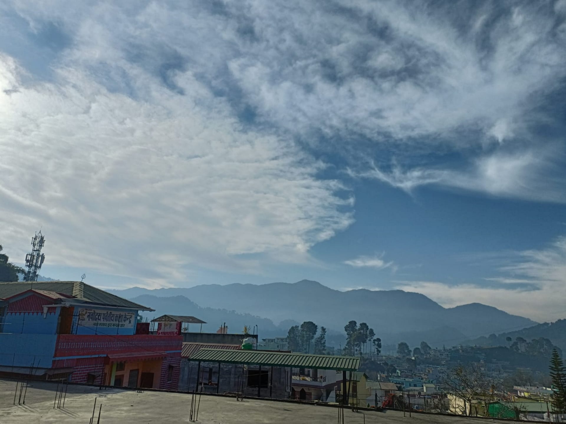 Uttarakhand Weather News People upset due to fog and cold winds throughout  day read more updates in hindi