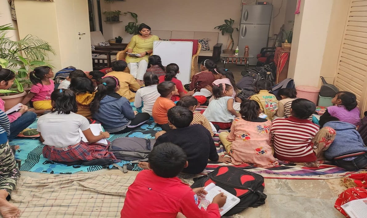 Ummid ki mashal Flame of education burning in illiteracy closet, initiative for economically weak children