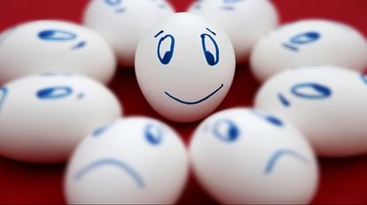 Funny Jokes:यमराज- चलो, मैं तुम्हें लेने आया हूं, औरत का जवाब सुनकर उड़ जाएंगे होश - Funny Conversation Jokes Between Husband And Wife Read Pati Aur Patni Ke Chutkule - Amar Ujala Funny Jokes:यमराज- चलो, मैं तुम्हें लेने आया हूं, औरत का जवाब सुनकर उड़ जाएंगे होश - Funny Conversation Jokes Between Husband And Wife Read Pati Aur Patni Ke Chutkule - Amar Ujala
