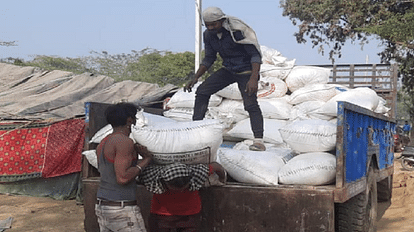 DSO caught 58 quintals of ration rice in Mursan