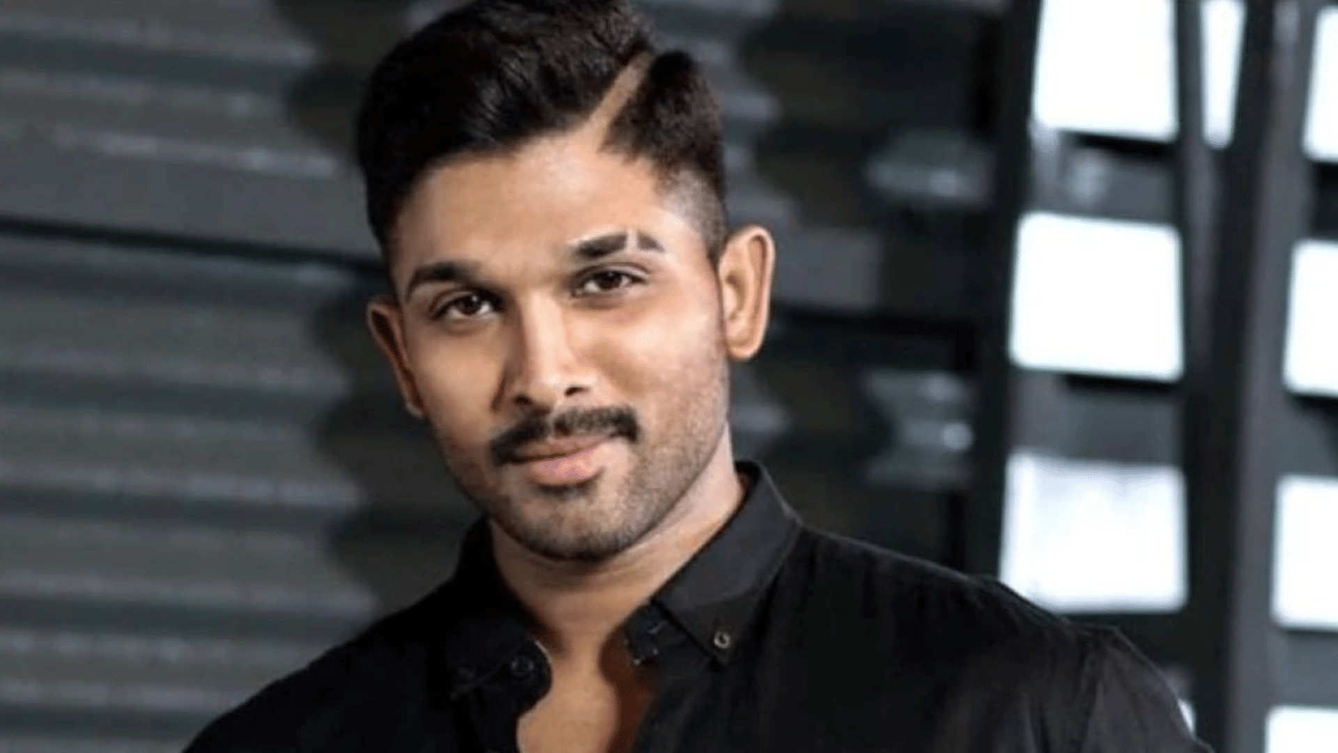 Allu Arjun and Trivikram Srinivas film AA 22 set to seek inspiration from Mahabharata as per media reports