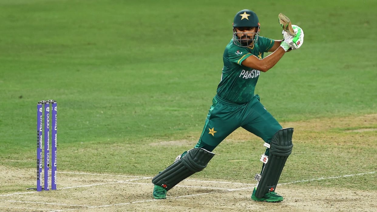 Babar azam leaves behind Hasim amla and virat kohli after 91 innings in ODI