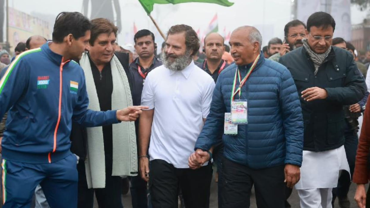 Bharat Jodo Yatra: Raj Babbar walk with Rahul Gandhi In Ambala