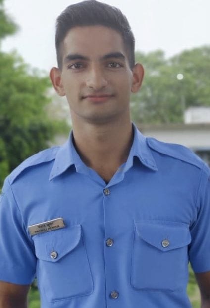 Pankaj of Taunidevi became a lieutenant in the Indian Army