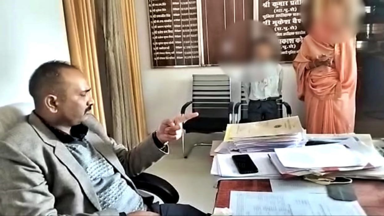 MP News Case registered against the teacher who assaulted the student in Shahdol
