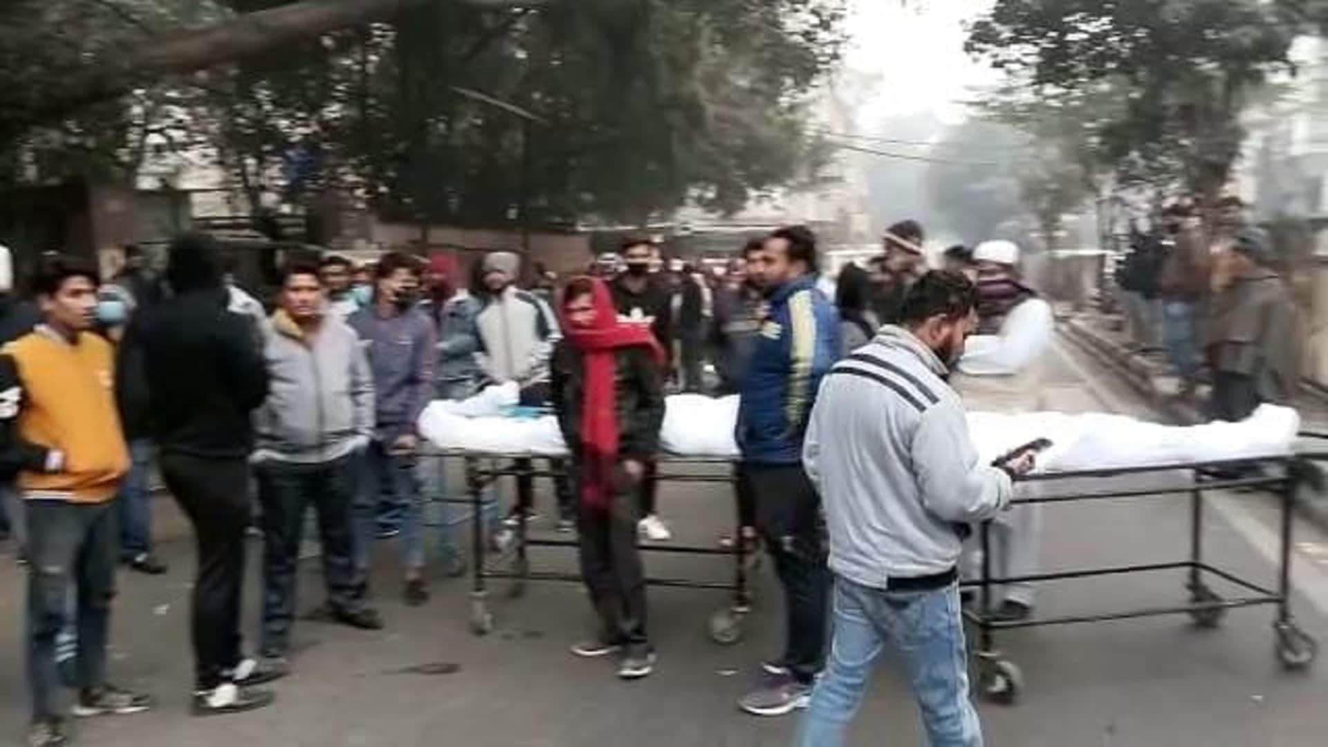 Delhi Lift Incident: Loud explosion as soon as lift fell employees working on contract