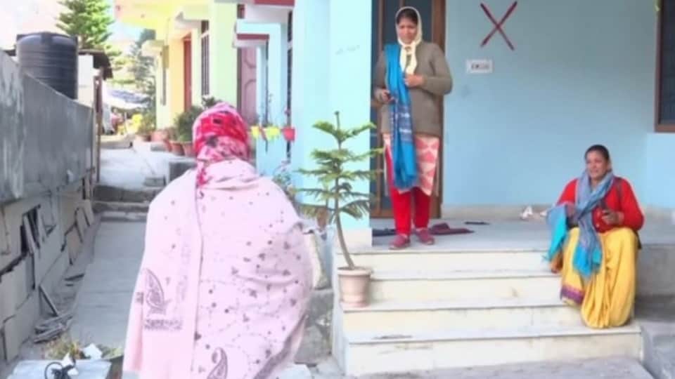 Joshimath Sinking: Unsafe buildings demolished people crying for their houses Uttarakhand news in Hindi